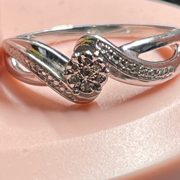 Sterling Silver & Diamond Ring – Size‎ 11.5 - Picture 2 of 10